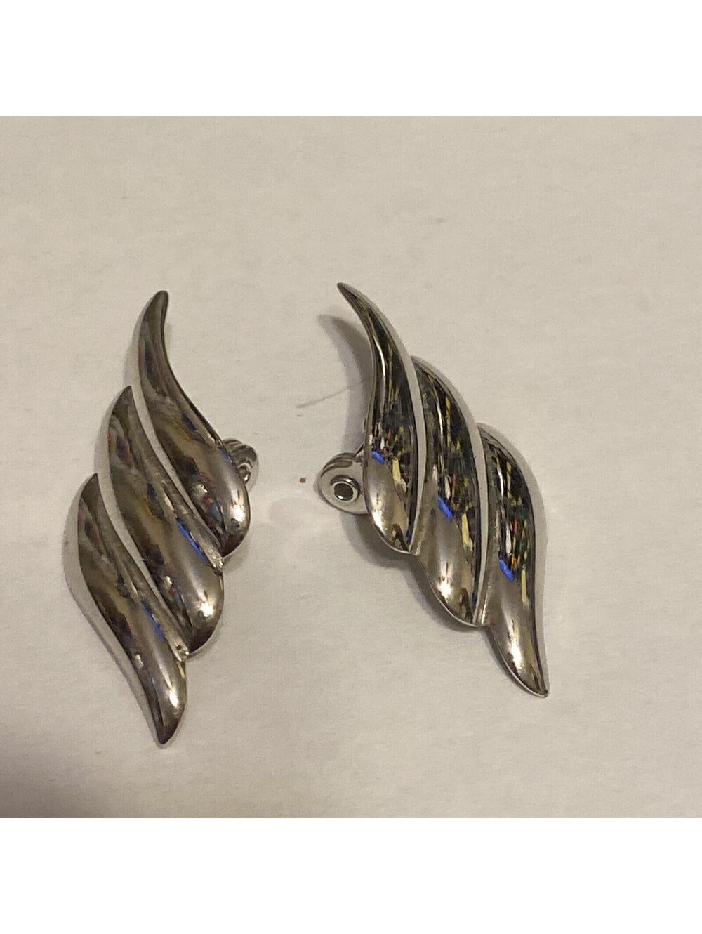 Monet Silvertone Earrings Clipon.